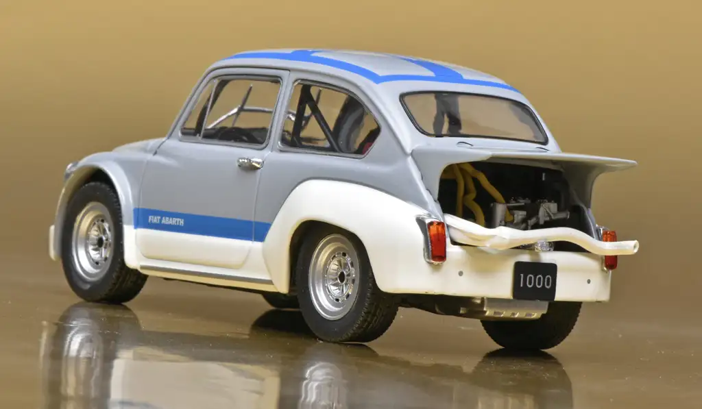 24WhiteBox Fiat Abarth 1000 TC 1970 3 24WhiteBox Fiat Abarth 1000 TC 1970 3